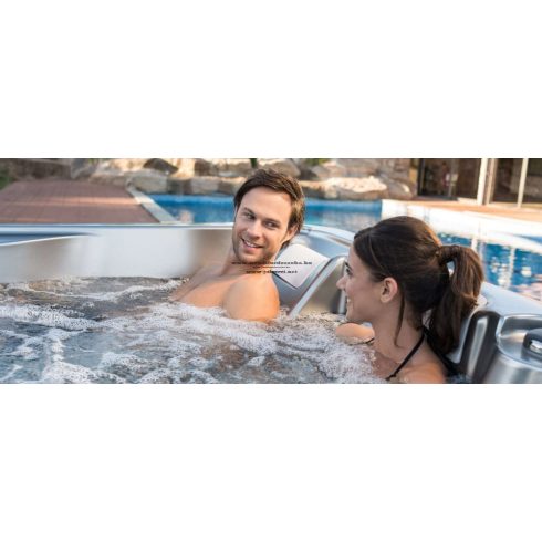 Aqualife 7  216x216x90cm jakuzzi