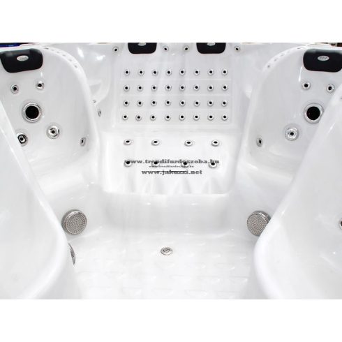 Trendi Etheater 8 fős jakuzzi 380x228x116 cm++